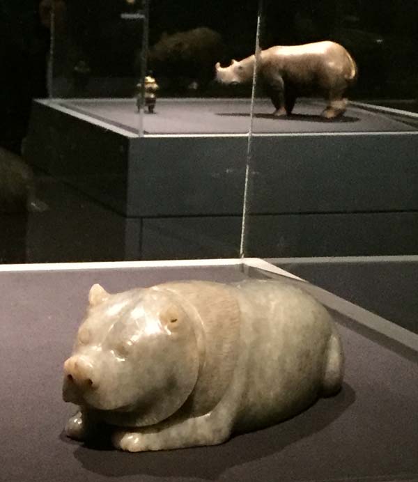 Bear and Rhino, animals of ancient chinese art