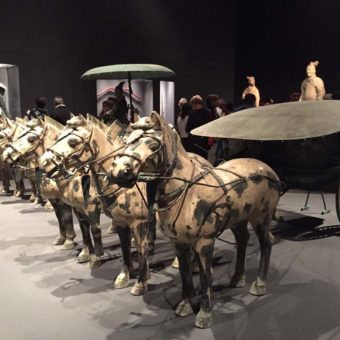 Horses with chariot, animals of ancient chinese art